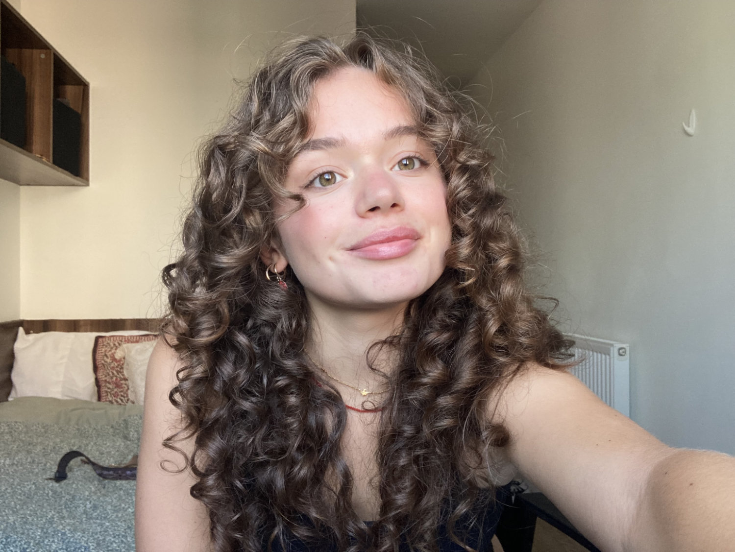 Evie-Glover-profile-opt